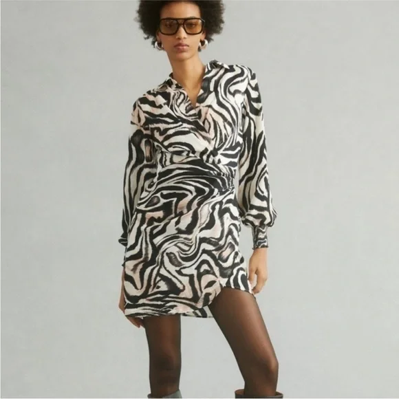 ANTHROPOLOGIE Black and White Zebra Wrap Mini Dress Size 4 - Picture 7 of 15